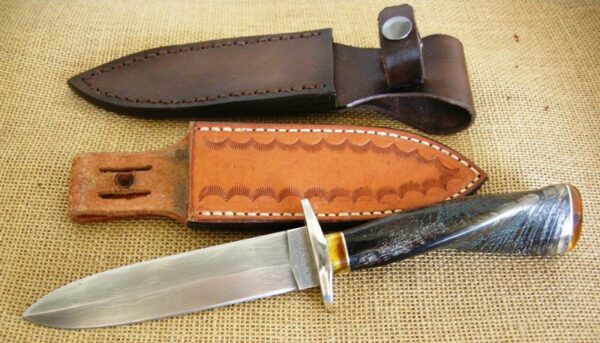 Mule Deer Scrimshawed on DMP Custom Made Knife